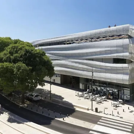 Costieres Climatise Parking Gratuit Lave Linge Loggia Lägenhet Nîmes