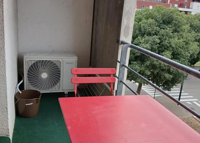 Costieres Climatise Parking Gratuit Lave Linge Loggia